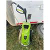 Image 2 : Pressure Washer