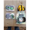Image 1 : Lot Mask Cartridges & Hearing Protection - Leash