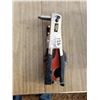 Image 1 : Rivet Gun & Shears