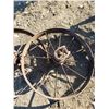 Image 4 : 2 Wagon Wheels 32"