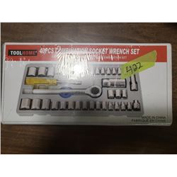 1/4 +3/8 SOCKET SET