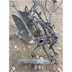Furrow Plow - 1 Wheel Missing