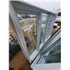 Image 5 : DOUBLE PANE WINDOW 65 X 98 X 6.5" C/W 2 SCREENS