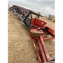 Case Pull Type Swather 25' Model 725