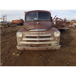1948-1950 Fargo 1 Ton with Twin Cylinder Hoist