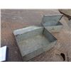 Image 2 : 2 SMALL METAL BOXES