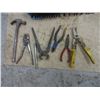 Image 2 : LOT OF PLIERS, TIN SHEIR, AND ECT