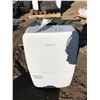 Image 1 : ENERGYSTAR DEHUMIDIFIER