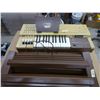 Image 1 : ELECTRIC ORGAN WITH LEG STAND