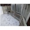 Image 5 : 1 9-PANE WINDOW, 2 6-PANE WINDOWS