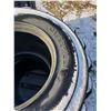 Image 4 : CAT Skid Steer Tires 33 X 15.5