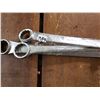 Image 2 : 3 Wrench's 1 1/4" (2) - 1 13/16"