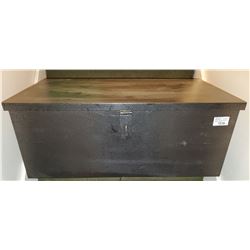 30 INCH LOCKING METAL TOOL CHEST (BRAND NEW)