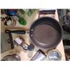 Image 3 : Box Frying Pan Misc. Items