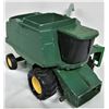 Image 5 : Pressed Steel John Deere Combine
