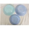 Image 3 : Lot of 3 Pyrex Blue Bowls