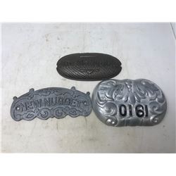 3 Cast Stove Parts + Crown