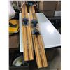 Image 1 : Vintage Wooden Water Skis