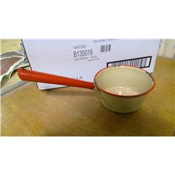 TAN COLOURED WATER DIPPER