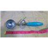 Image 1 : BLUE ICE-CREAM SCOOP