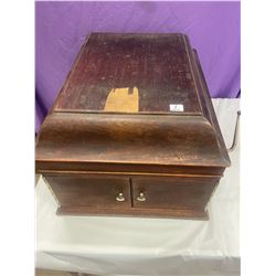 Table Top Gramophone - Victrola - Victor - working condition