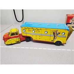 Roy Rogers & Trigger horse truck and trailer - 15"