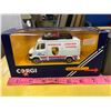 Image 2 : Corgi Morris Minor Van & Porche Racing Service Van