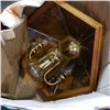 Image 4 : 4 boxes of decorative lighting glassware