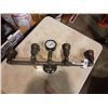 Image 1 : INDUSTRIAL WALL SCONCE LIGHT WITH PRESSURE GAUGE