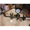Image 2 : INDUSTRIAL WALL SCONCE LIGHT WITH PRESSURE GAUGE