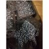 Image 2 : BOX OF SCREWS IN BLISTER PACKS