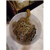 Image 2 : PAIL OF METAL CHAIN AND HOOKS