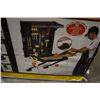Image 4 : Fold up work shop and cordless weed eater
