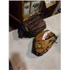Image 1 : 2 WILSON BASEBALL GLOVES