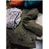 Image 2 : LOT OF SNOWBOARD PANTS AND JACKETS