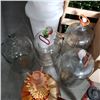 Image 5 : Kit for wine making: 4 glass carboys, 2 buckets, 2 cases of bottles, corker and more