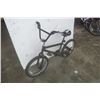 Image 3 : BLACK BMX BIKE