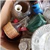 Image 4 : BOX OF ESTATE GOODS AND GLASSWARE