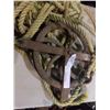 Image 2 : Stucco 10" pulley and rope