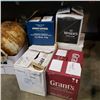 Image 1 : 6 boxes of wine glasses