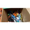 Image 1 : BOX OF SCISSORS