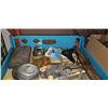 Image 2 : Tray of hammers, hardware, mower blades and more