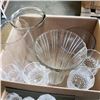 Image 3 : BOX OF CRYSTAL GLASSES AND 4 VASES
