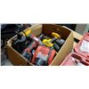 Image 2 : MILWAUKEE 18 VOLT SAWZALL AND BOX OF CORDLESS TOOLS