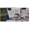 Image 2 : 5 INSIGNIA ELECTRIC KETTLES, 3 GLASS, 2 METAL