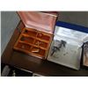 Image 2 : TRAY OF VARIOUS ESTATE JEWELRY