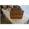 Image 5 : VINTAGE GRAY BEVERAGE CRATE
