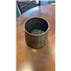 Image 5 : TRAY OF COPPER POTS AND BRASS POT