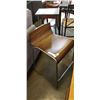 Image 1 : WOOD GRAIN STOOL