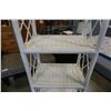 Image 3 : WHITE WICKER SHELF